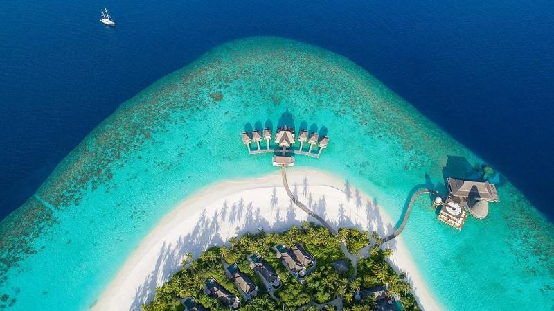 ТОП-25 лучших отелей Мальдив с водными виллами