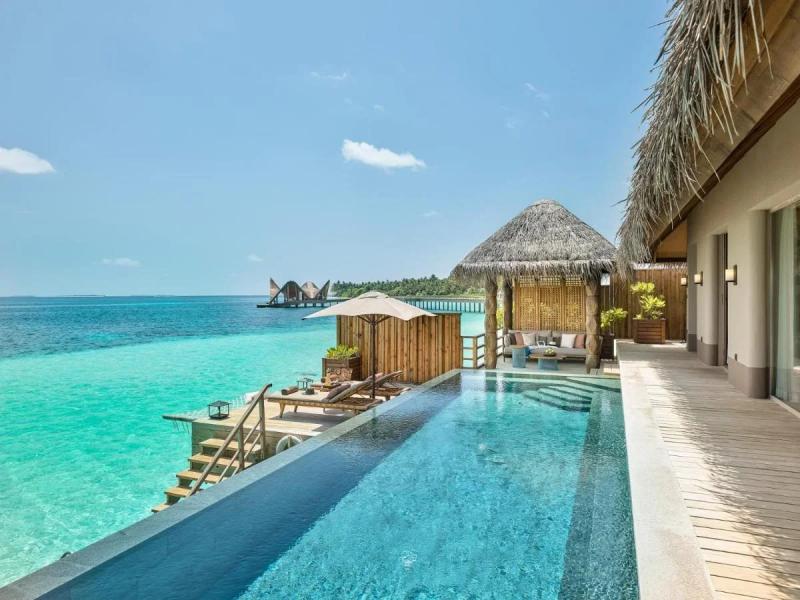 ТОП-25 лучших отелей Мальдив с водными виллами