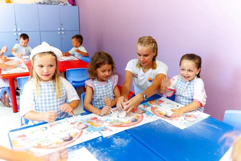 Английский, плавание, ранее развитие и космос: новинки детских клубов Coral Travel в Турции